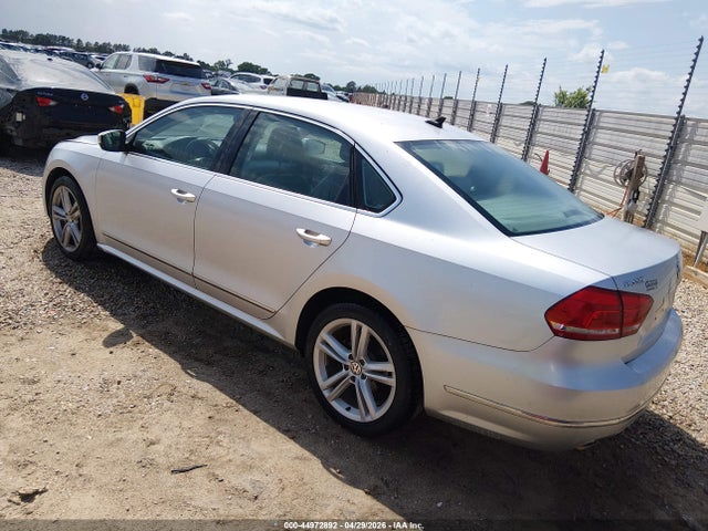Продаж на аукціоні авто 2013 Volkswagen Passat 2.0l Tdi Se, vin: 1VWBN7A38DC099664, номер лоту: 44972892