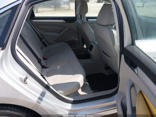 Продаж на аукціоні авто 2013 Volkswagen Passat 2.0l Tdi Se, vin: 1VWBN7A38DC099664, номер лоту: 44972892