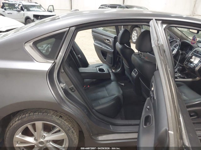 2015 Nissan Altima 2.5 Sl მანქანა იყიდება აუქციონზე, vin: 1N4AL3AP5FC257175, აუქციონის ნომერი: 44972897