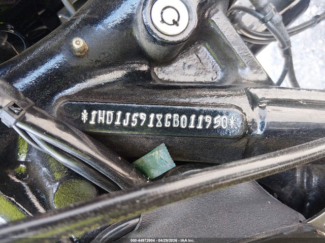 Harley-Davidson FLSS 2016 1HD1JS918GB011950 Image 10