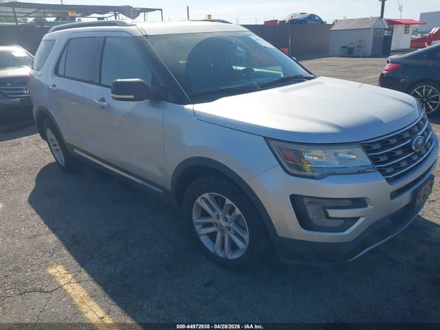 Ford EXPLORER XLT 2017 1FM5K7D89HGC85093 Image 1