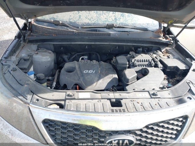 44972939 :رقم المزاد ، 5XYKT3A60DG405943 vin ، 2013 Kia Sorento Lx مزاد بيع
