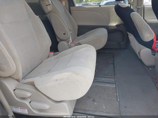 Продаж на аукціоні авто 2015 Toyota Sienna Le 8 Passenger, vin: 5TDKK3DC7FS544574, номер лоту: 44973019