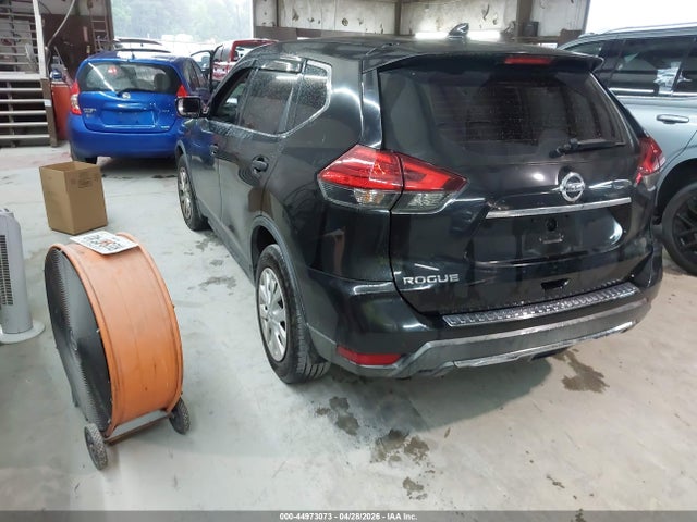 Продаж на аукціоні авто 2017 Nissan Rogue S, vin: KNMAT2MT7HP572018, номер лоту: 44973073
