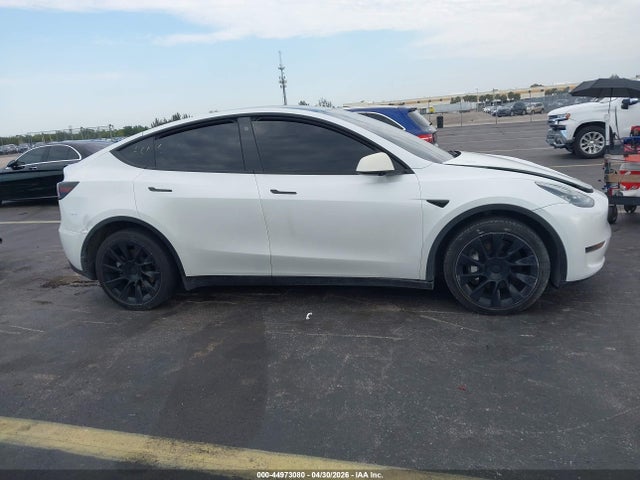 Продаж на аукціоні авто 2023 Tesla Model Y Awd/long Range Dual Motor All-wheel Drive, vin: 7SAYGDEE1PA108133, номер лоту: 44973080