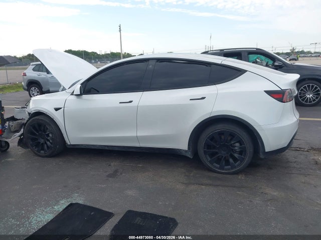 Продаж на аукціоні авто 2023 Tesla Model Y Awd/long Range Dual Motor All-wheel Drive, vin: 7SAYGDEE1PA108133, номер лоту: 44973080