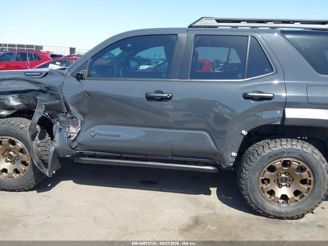 Toyota 4runner Hybrid Trailhunter 2025 JTEVB5BR0S5005175 Image 14