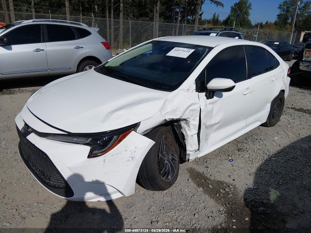 Toyota COROLLA LE 2022 JTDEPMAE2N3020436 Image 2