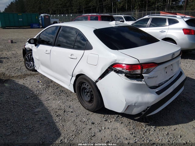 Toyota COROLLA LE 2022 JTDEPMAE2N3020436 Image 3