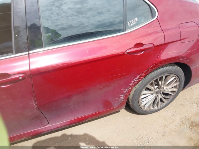 Toyota CAMRY XLE 2019 4T1B11HK2KU822646 Image 6