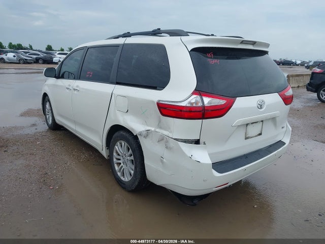 Продажа на аукционе авто 2017 Toyota Sienna Xle 8 Passenger, vin: 5TDYZ3DC0HS776037, номер лота: 44973177