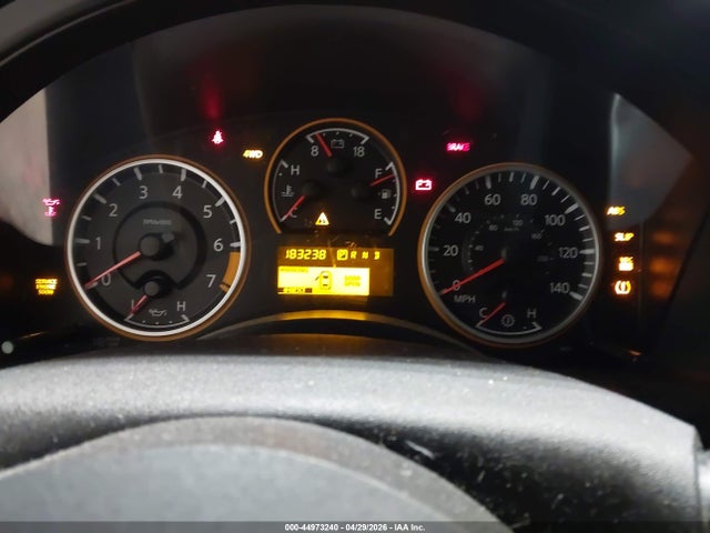 2011 Nissan Armada Sv მანქანა იყიდება აუქციონზე, vin: 5N1AA0NC2BN620435, აუქციონის ნომერი: 44973240
