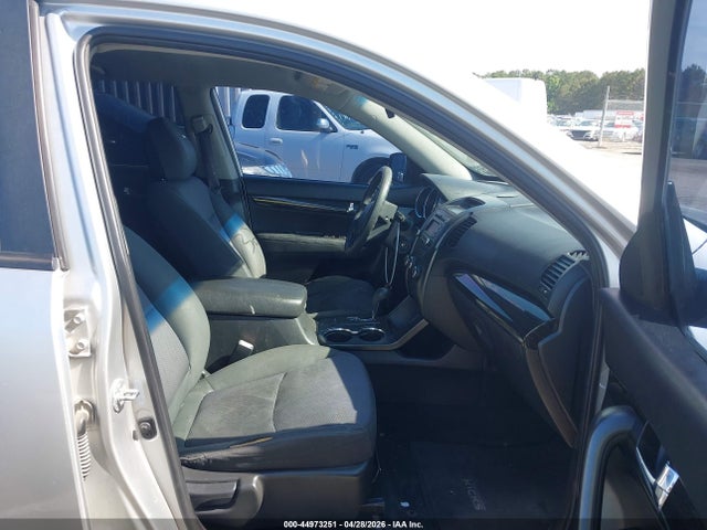 Продажа на аукционе авто 2011 Kia Sorento Lx, vin: 5XYKTCA16BG159661, номер лота: 44973251
