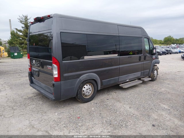 44973307 :رقم المزاد ، 3C6TRVPG9FE512706 vin ، 2015 Ram Promaster 2500 Window Van High Roof مزاد بيع