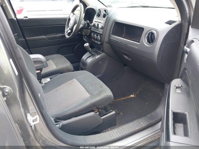 44973308 :رقم المزاد ، 1J4NF1FB9BD279134 vin ، 2011 Jeep Compass مزاد بيع