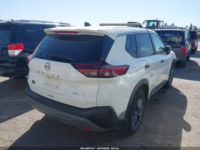 5N1BT3AB9NC709996 Nissan Rogue S Intelligent Awd