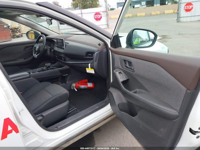 5N1BT3AB9NC709996 Nissan Rogue S Intelligent Awd