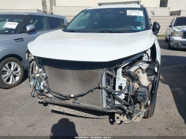 5N1BT3AB9NC709996 Nissan Rogue S Intelligent Awd