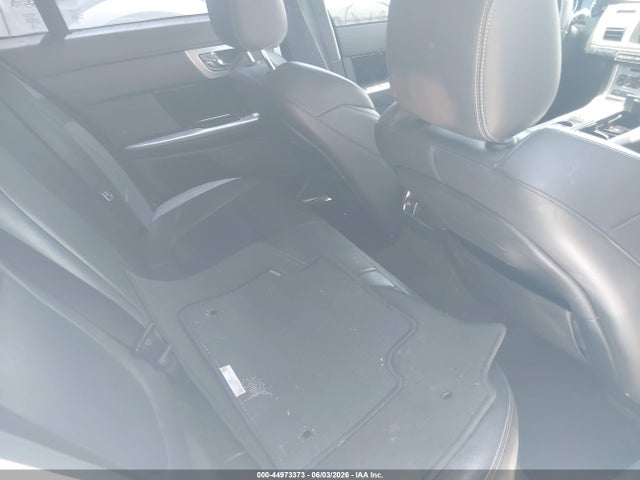 SAJWA0F75F8U65963 Jaguar Xf 3.0 Portfolio/3.0 Sport
