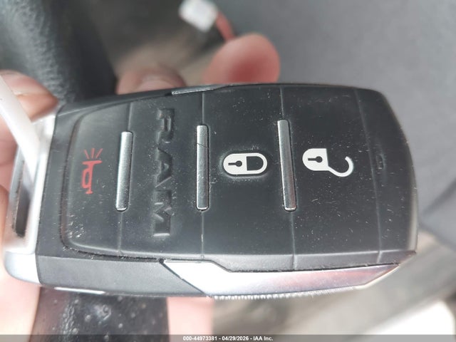 44973381 :رقم المزاد ، 1C6RRFCG5RN133076 vin ، 2024 Ram 1500 مزاد بيع