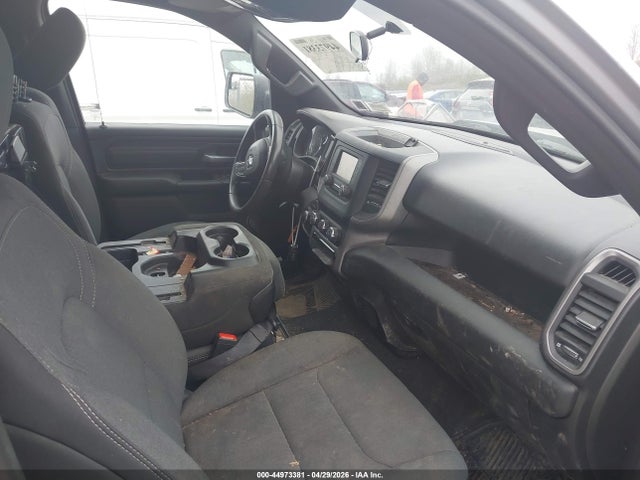 44973381 :رقم المزاد ، 1C6RRFCG5RN133076 vin ، 2024 Ram 1500 مزاد بيع