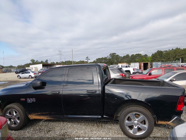 1C6RR6KT5KS750564 RAM 1500 Classic Tradesman 4x2 5&#039;7 Box