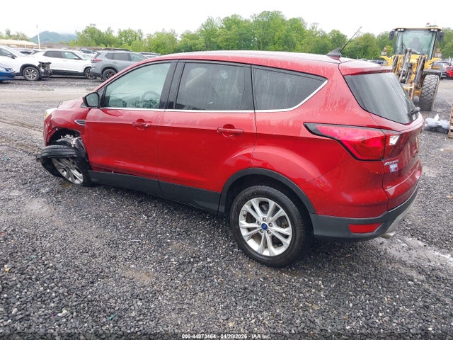 Ford ESCAPE SE 2019 1FMCU9GD3KUC45378 Image 3