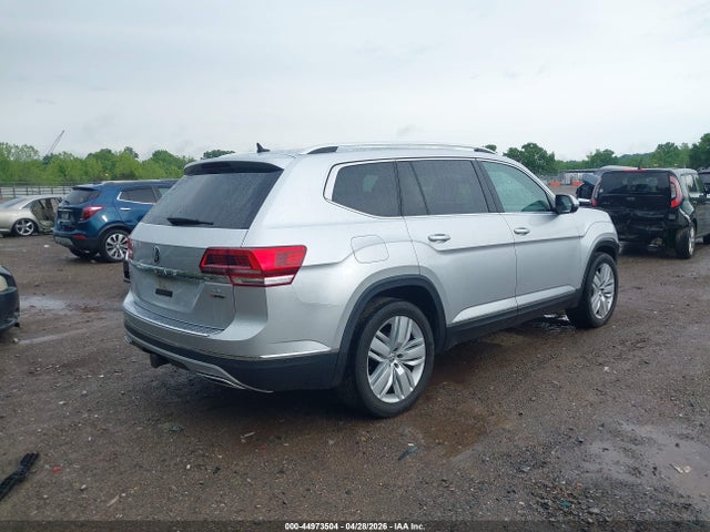Продажа на аукционе авто 2018 Volkswagen Atlas 3.6l V6 Sel Premium, vin: 1V2NR2CA0JC575516, номер лота: 44973504