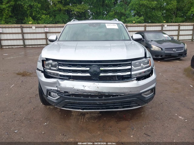 Продажа на аукционе авто 2018 Volkswagen Atlas 3.6l V6 Sel Premium, vin: 1V2NR2CA0JC575516, номер лота: 44973504