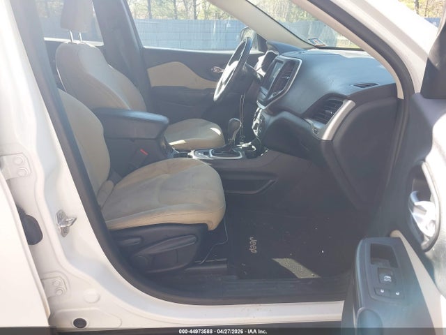 Продаж на аукціоні авто 2016 Jeep Cherokee Latitude, vin: 1C4PJMCS6GW334718, номер лоту: 44973588