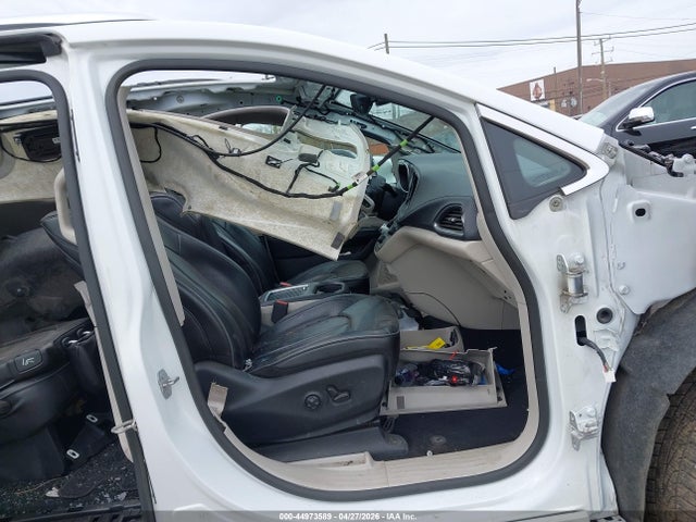 Auction sale of the 2019 Chrysler Pacifica Limited, vin: 2C4RC1GG0KR657574, lot number: 44973589