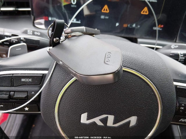 2025 Kia K5 Gt მანქანა იყიდება აუქციონზე, vin: KNAG44J85S5327026, აუქციონის ნომერი: 44973596