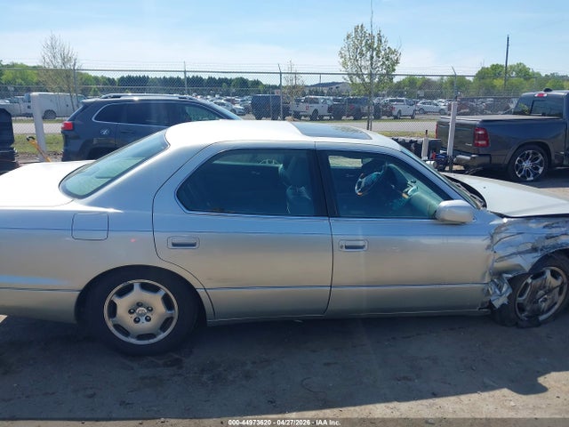2000 Lexus Ls 400 მანქანა იყიდება აუქციონზე, vin: JT8BH28F9Y0181583, აუქციონის ნომერი: 44973620