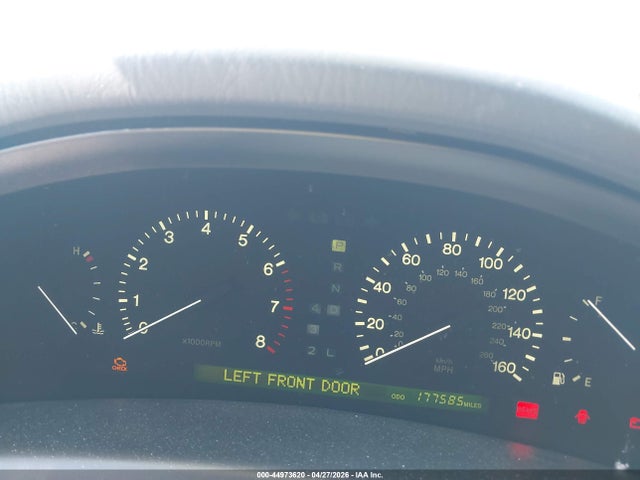 2000 Lexus Ls 400 მანქანა იყიდება აუქციონზე, vin: JT8BH28F9Y0181583, აუქციონის ნომერი: 44973620