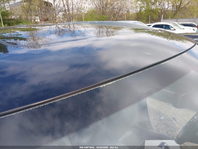 2018 Buick Enclave Essence მანქანა იყიდება აუქციონზე, vin: 5GAEVAKW1JJ251878, აუქციონის ნომერი: 44973642
