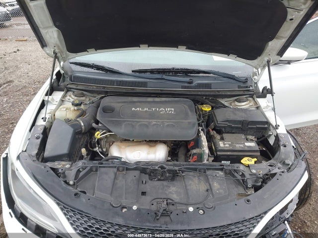 Продажа на аукционе авто 2015 Chrysler 200 Limited, vin: 1C3CCCAB0FN555102, номер лота: 44973673