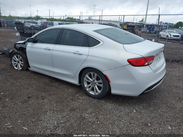 Продажа на аукционе авто 2015 Chrysler 200 Limited, vin: 1C3CCCAB0FN555102, номер лота: 44973673