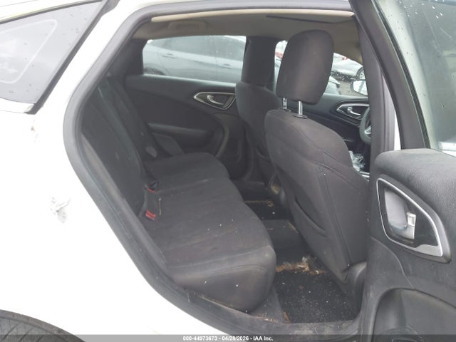 Продажа на аукционе авто 2015 Chrysler 200 Limited, vin: 1C3CCCAB0FN555102, номер лота: 44973673