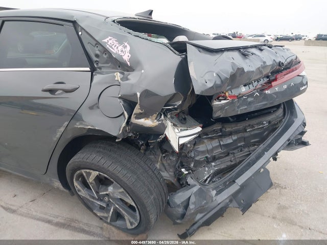 2024 Hyundai Elantra Limited მანქანა იყიდება აუქციონზე, vin: KMHLP4DG5RU682043, აუქციონის ნომერი: 44973690