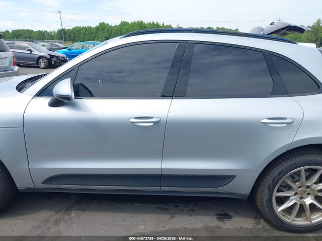 Porsche MACAN S 2016 WP1AB2A5XGLB51164 Image 30