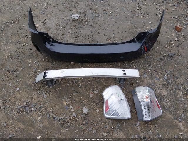 Продажа на аукционе авто 2014 Toyota Prius V Three, vin: JTDZN3EU2EJ004185, номер лота: 44973779