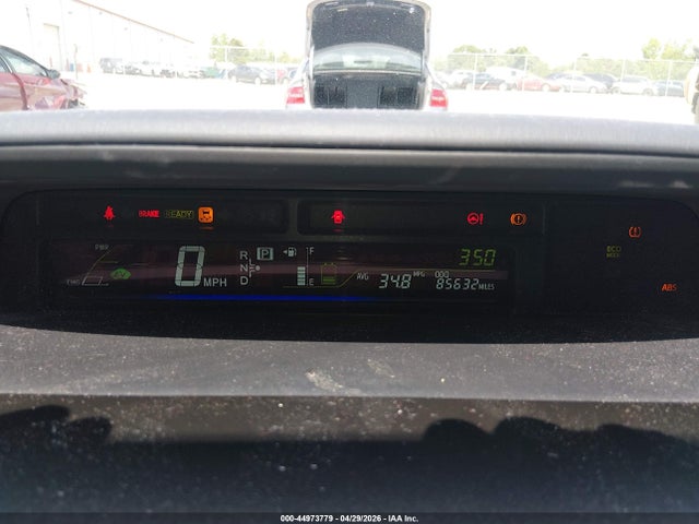 Продажа на аукционе авто 2014 Toyota Prius V Three, vin: JTDZN3EU2EJ004185, номер лота: 44973779