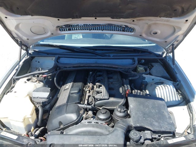 44973806 :رقم المزاد ، WBABS53411JU82744 vin ، 2001 Bmw 330ci مزاد بيع