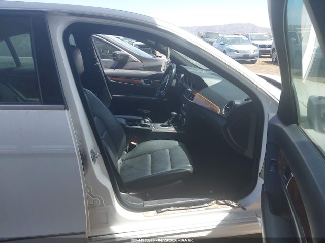 Auction sale of the 2013 Mercedes-benz C 300 Sport 4matic, vin: WDDGF8AB7DA796182, lot number: 44973846