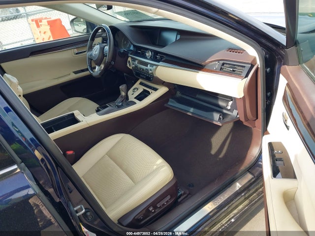 44973852 :رقم المزاد ، 58ABK1GGXHU073266 vin ، 2017 Lexus Es 350 مزاد بيع