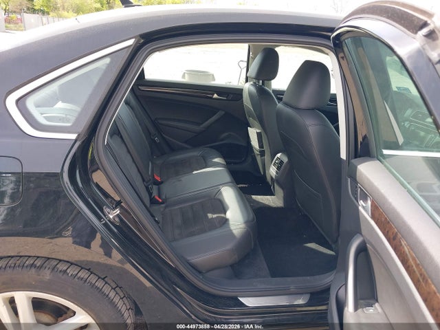 Aukcja sprzedaży 2015 Volkswagen Passat 1.8t Sel Premium, vin: 1VWCT7A34FC120958, numer aukcji: 44973858
