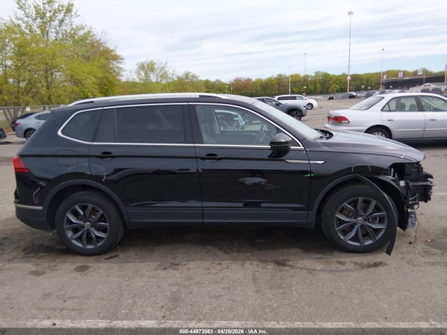Продаж на аукціоні авто 2024 Volkswagen Tiguan 2.0t Se/2.0t Wolfsburg Edition, vin: 3VV2B7AX6RM007652, номер лоту: 44973863