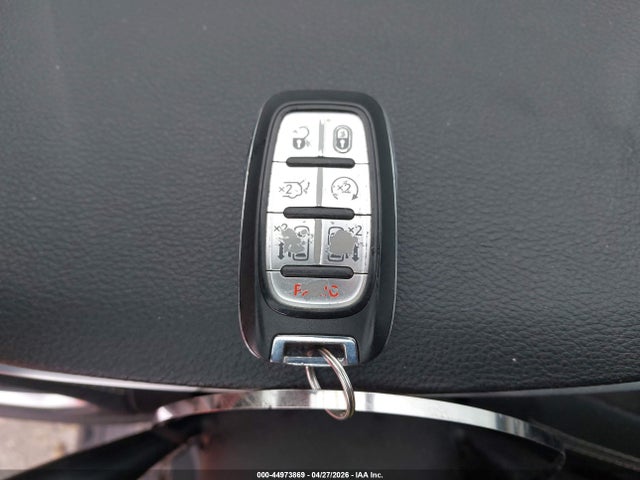 2021 Chrysler Pacifica Hybrid Limited მანქანა იყიდება აუქციონზე, vin: 2C4RC1S70MR522640, აუქციონის ნომერი: 44973869