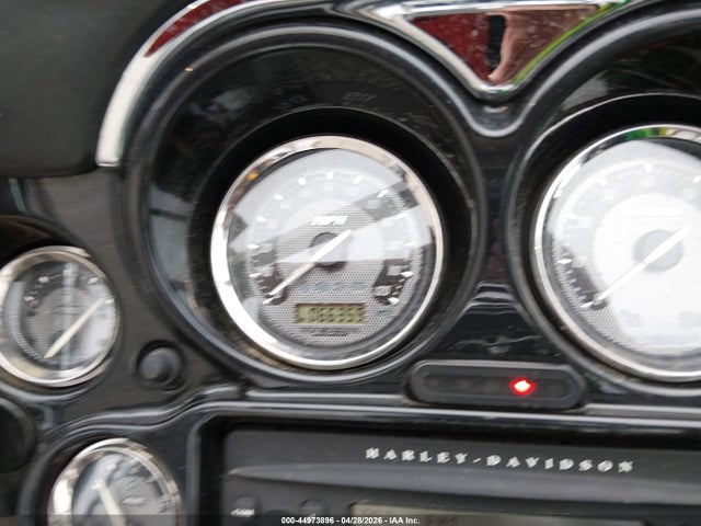 2013 Harley-davidson Flhtcuse Cvo Ultra Cls Electra Gld მანქანა იყიდება აუქციონზე, vin: 1HD1PR813DB954588, აუქციონის ნომერი: 44973896