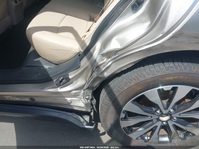 2015 Subaru Outback 2.5i Limited მანქანა იყიდება აუქციონზე, vin: 4S4BSBNC6F3299644, აუქციონის ნომერი: 44973904